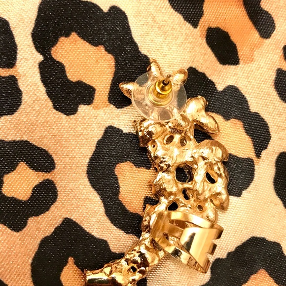 Gold Ear Cuff - Picture 7 of 7